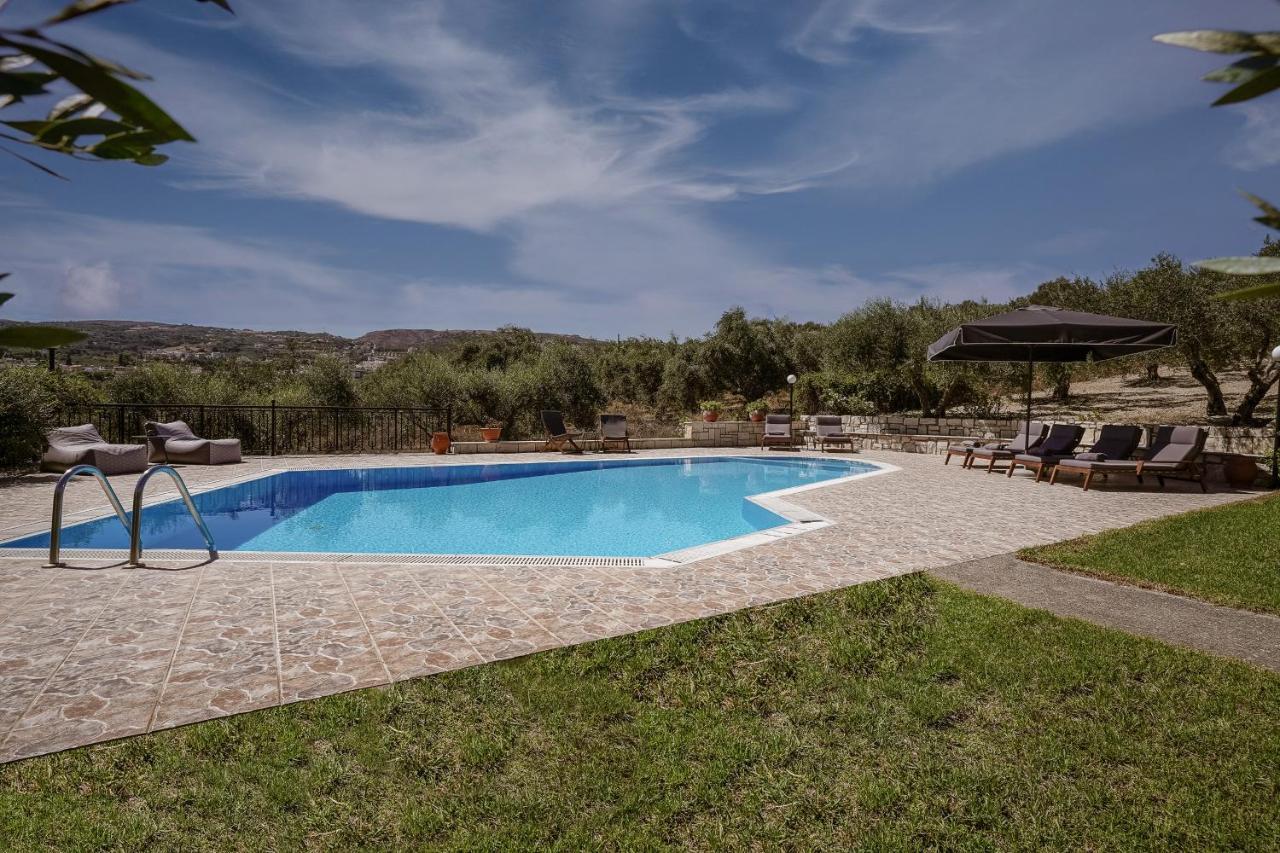 Lefkothea Villas With Large Pool, Bbq & Playground 아델리아노스 캄포스 외부 사진