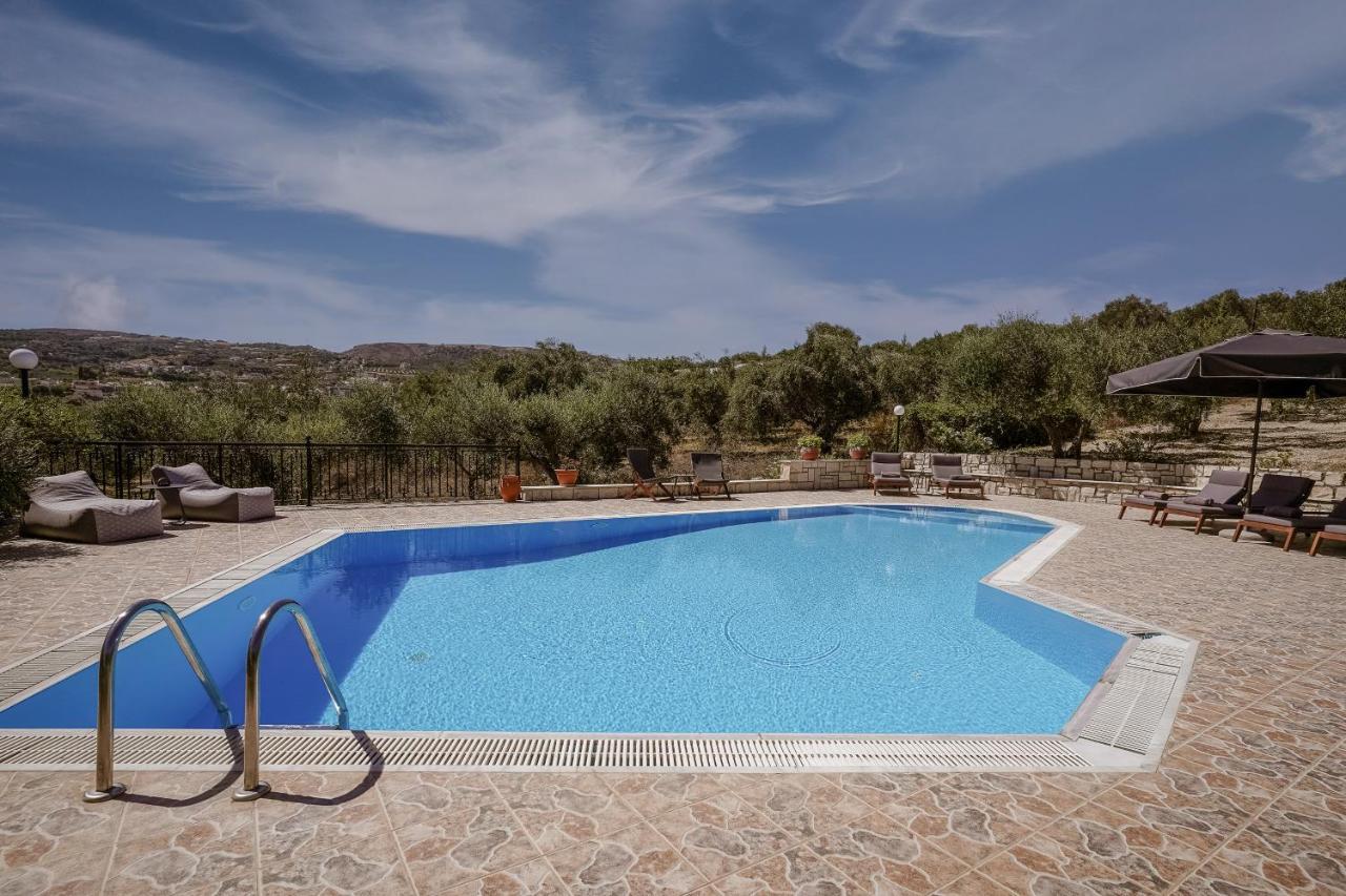 Lefkothea Villas With Large Pool, Bbq & Playground 아델리아노스 캄포스 외부 사진