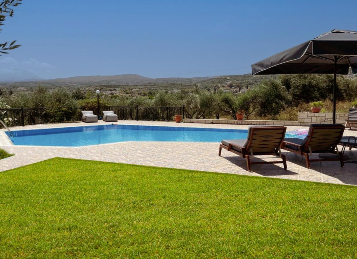 Lefkothea Villas With Large Pool, Bbq & Playground 아델리아노스 캄포스 외부 사진