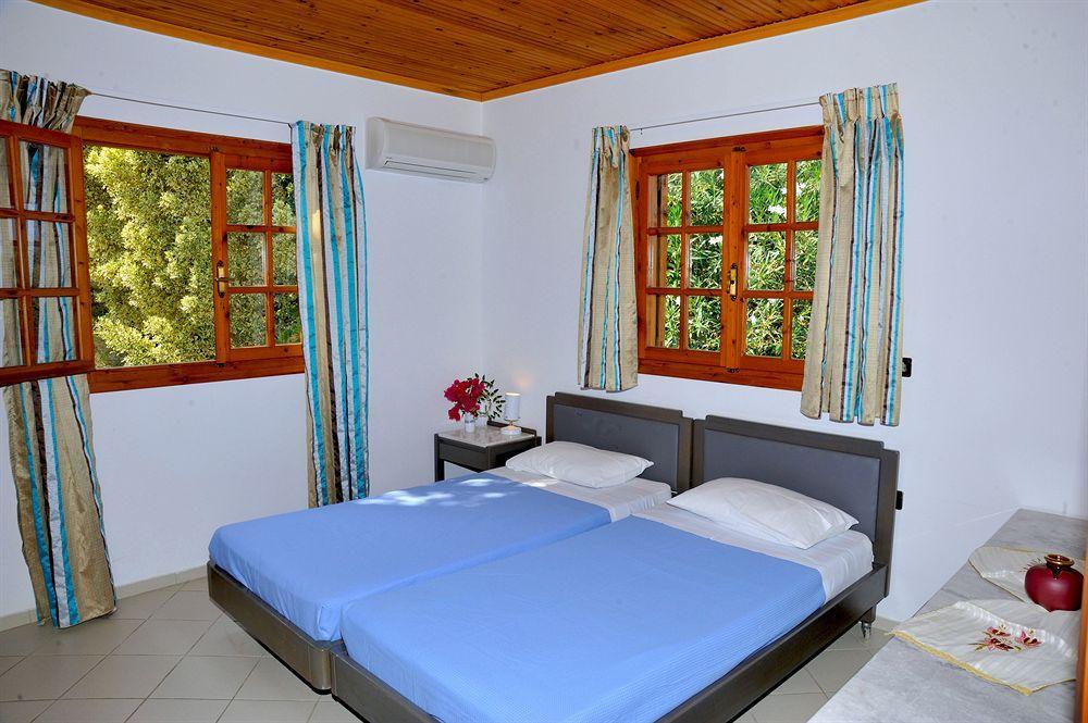 Lefkothea Villas With Large Pool, Bbq & Playground 아델리아노스 캄포스 외부 사진