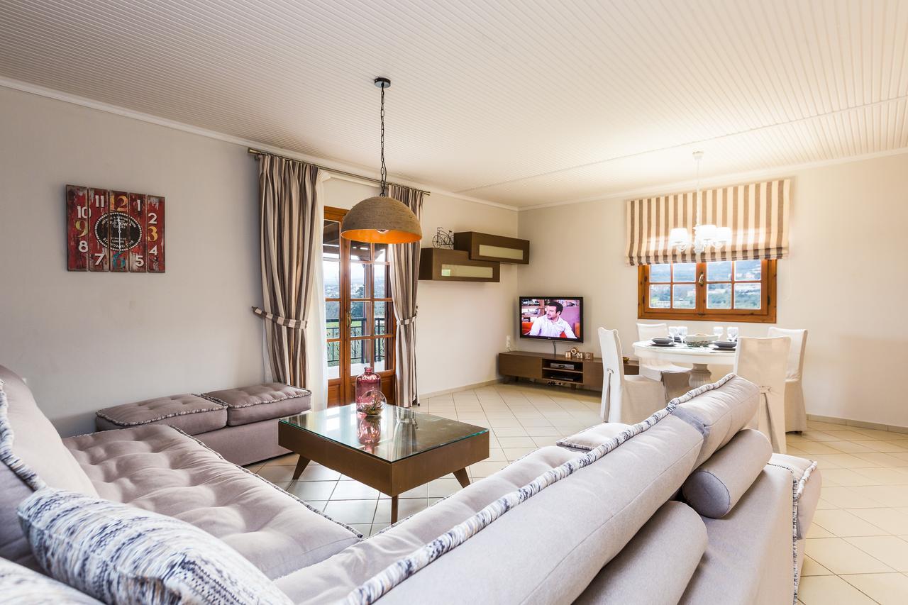 Lefkothea Villas With Large Pool, Bbq & Playground 아델리아노스 캄포스 외부 사진