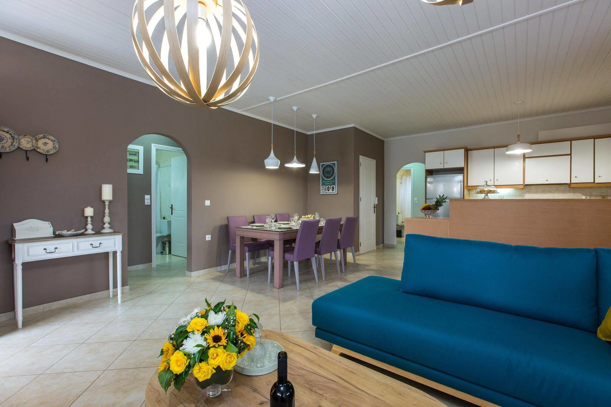 Lefkothea Villas With Large Pool, Bbq & Playground 아델리아노스 캄포스 외부 사진