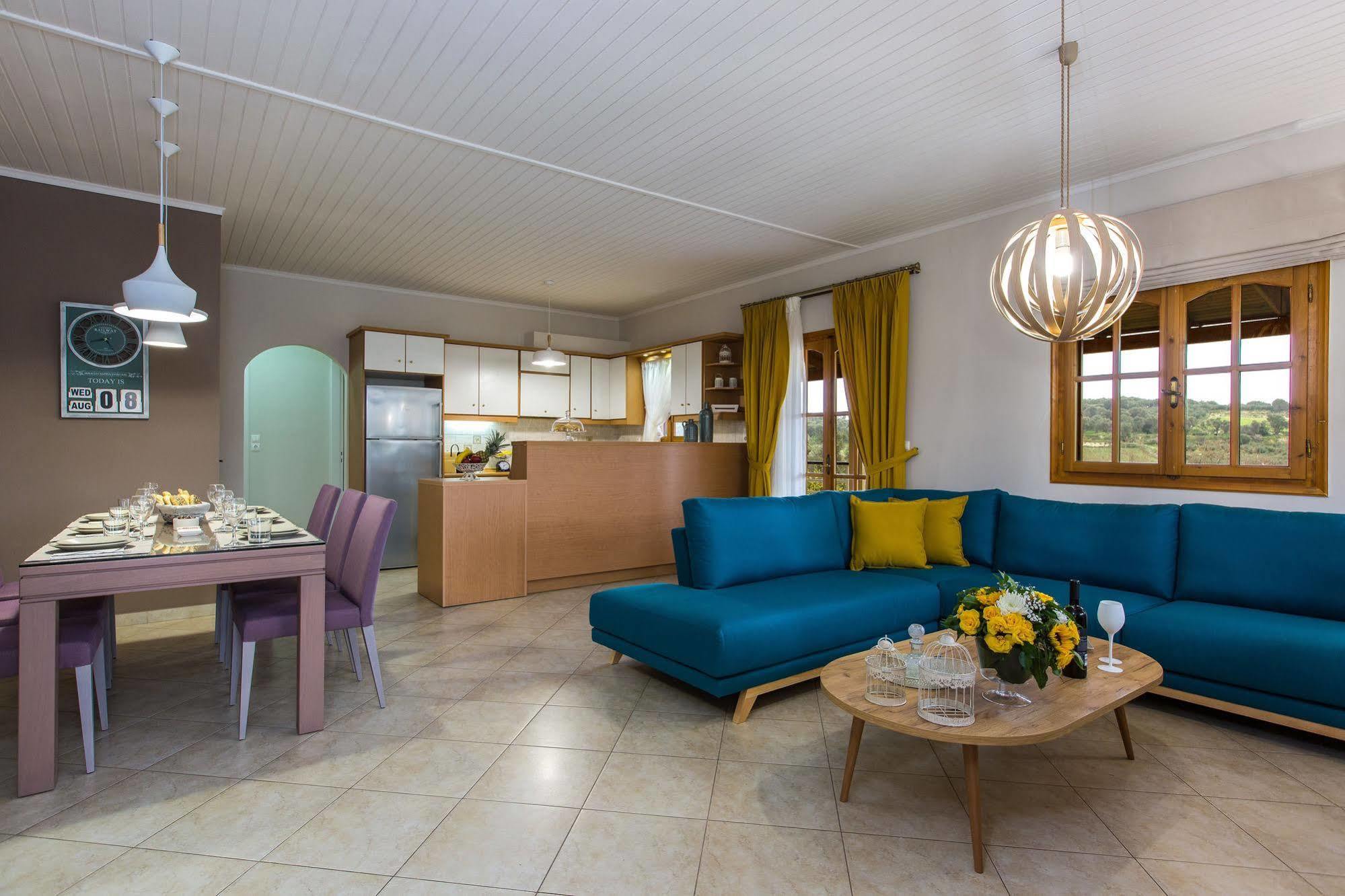 Lefkothea Villas With Large Pool, Bbq & Playground 아델리아노스 캄포스 외부 사진