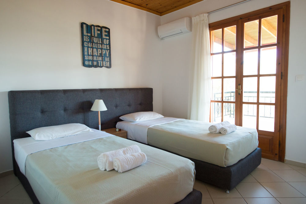 Lefkothea Villas With Large Pool, Bbq & Playground 아델리아노스 캄포스 외부 사진